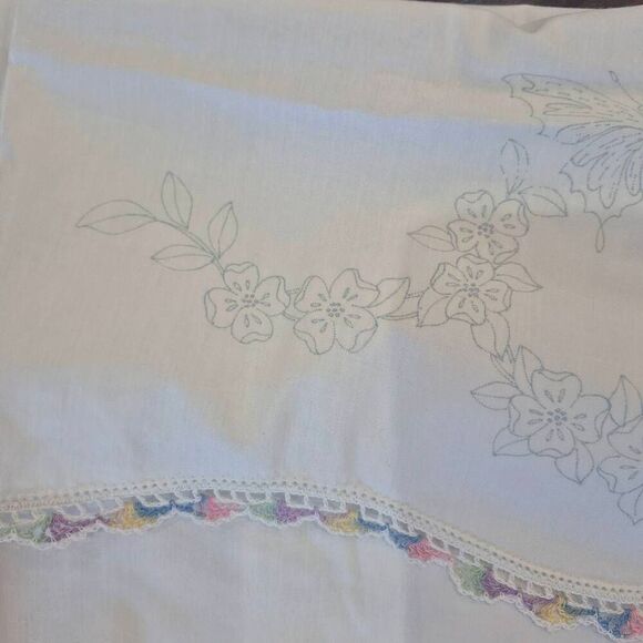 Pillowcases (2) White Cotton, Vintage, Crocheted Edge and Iron on Design that ne - Picture 4 of 11